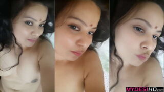 Hot Desi Girl Nude Selfie Video: Amateur Indian Hottie Naked in Bed