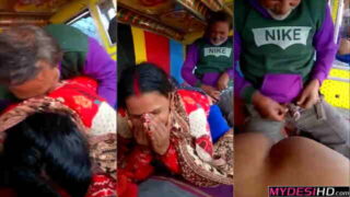 Hot Local Desi Aunty Caught In Truck With Neighbor Indian Sex Mms